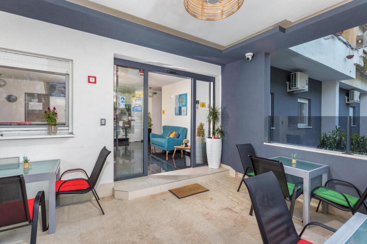 Marine Lux Apartments Pula Exterior photo
