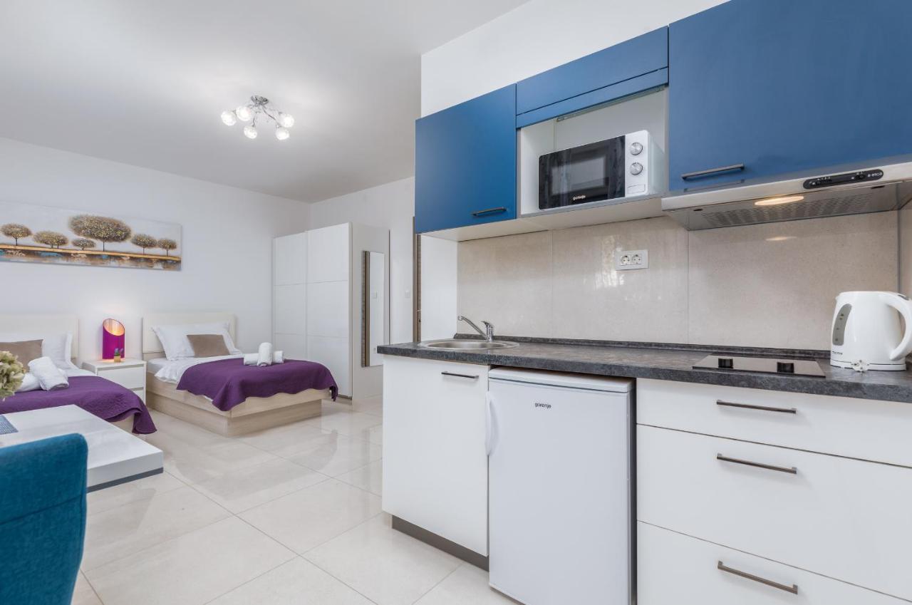 Marine Lux Apartments Pula Exterior photo