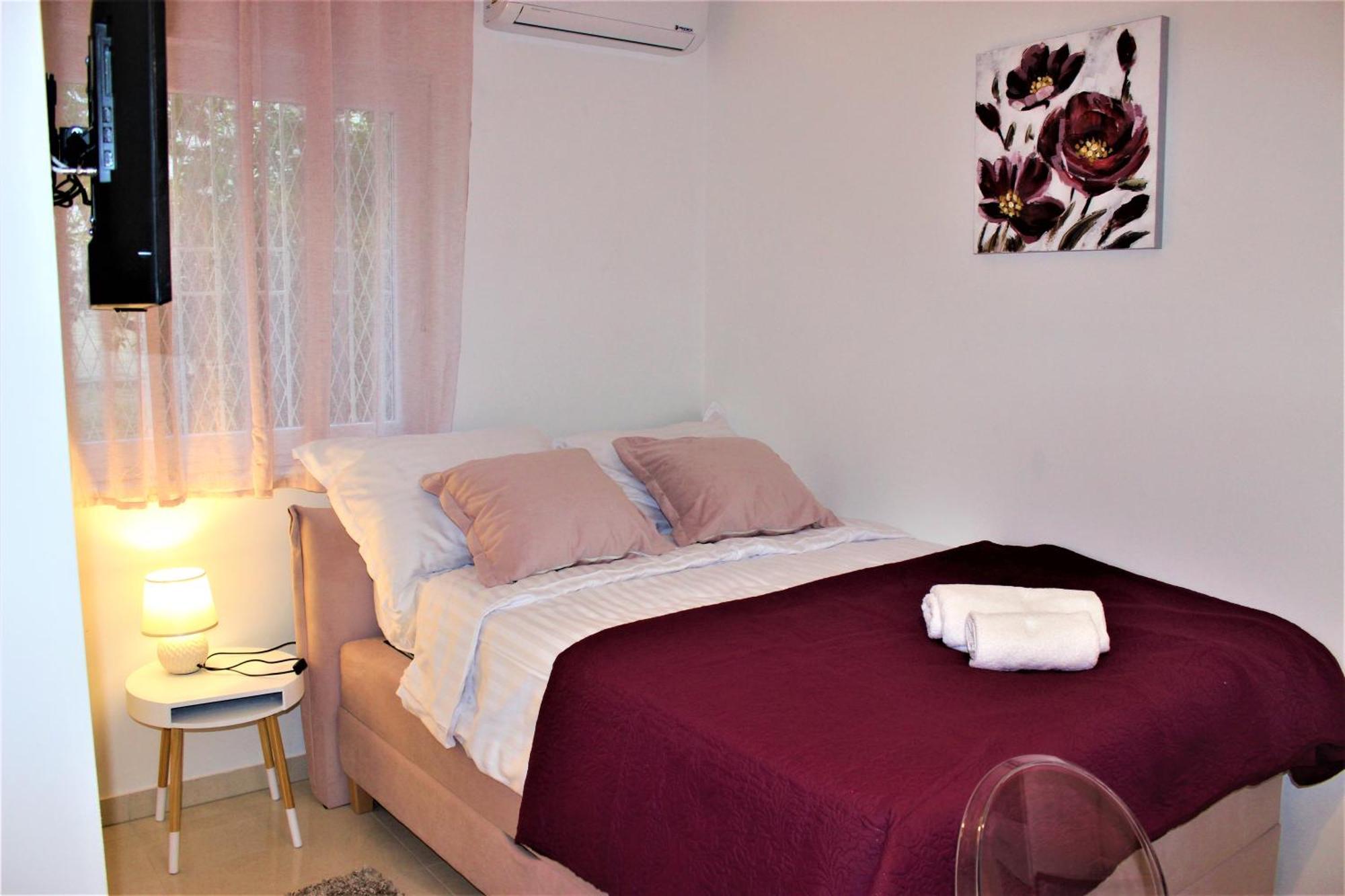 Marine Lux Apartments Pula Exterior photo